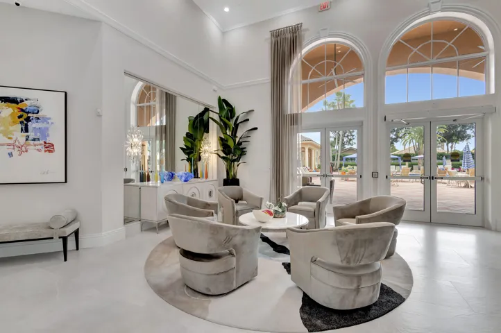 Ponte Vecchio clubhouse 3