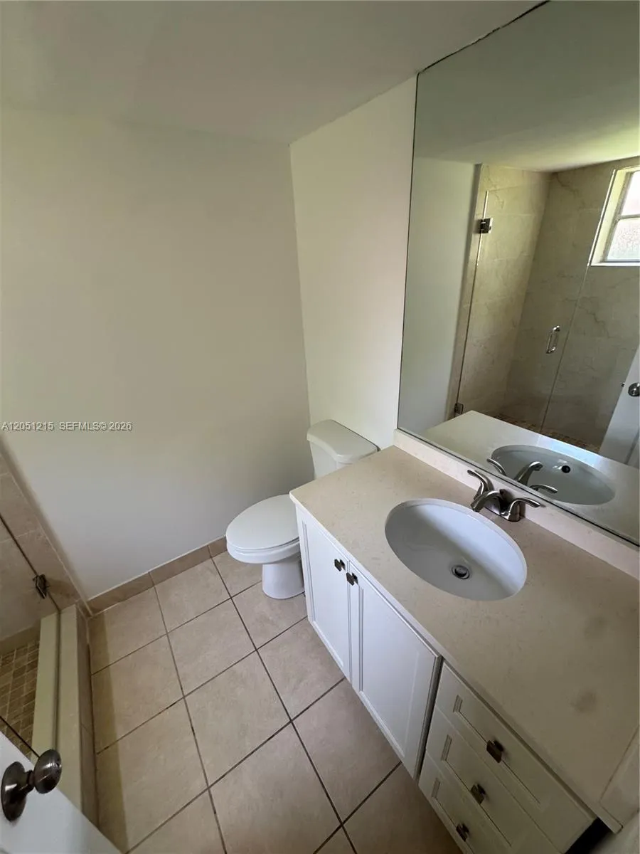 Batroom1