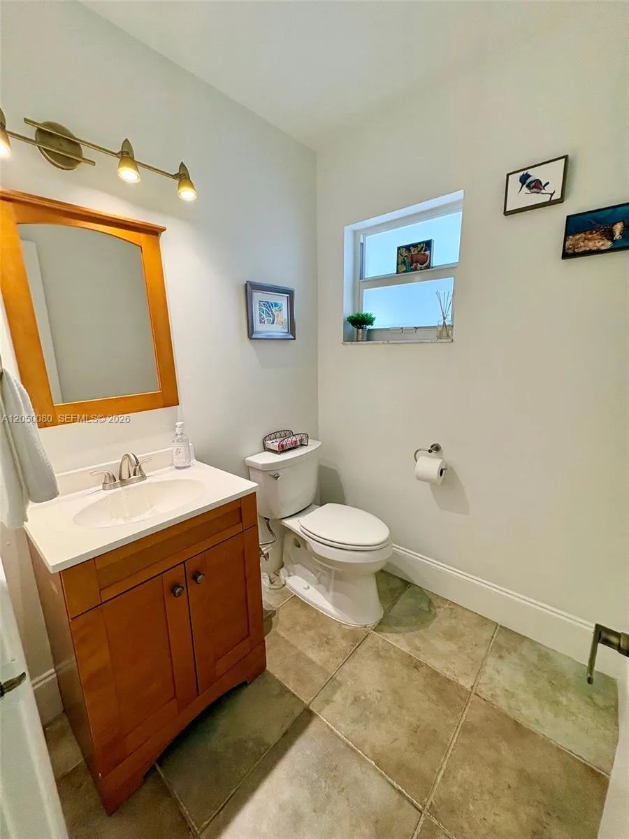 Downstairs half bathroom
