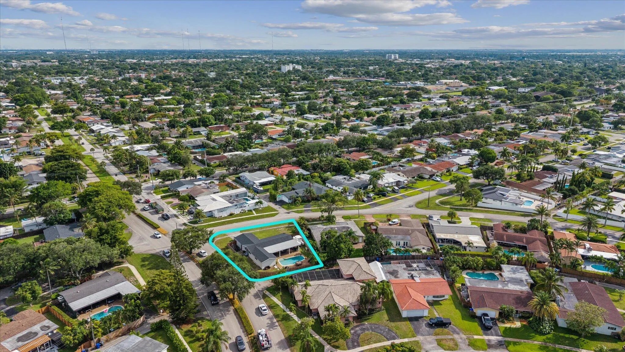45-Maitlen-4601 W Hawthorne Cir-43