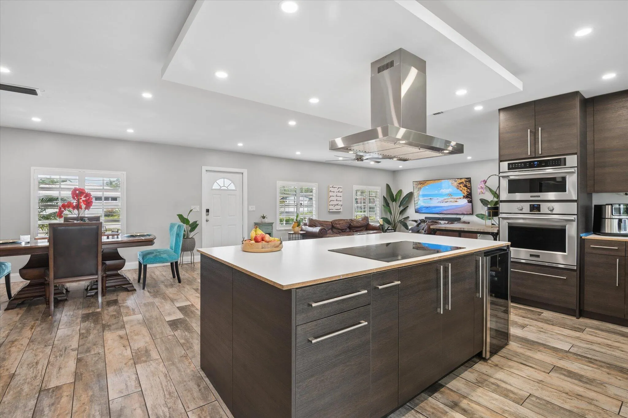 20-Maitlen-4601 W Hawthorne Cir-18