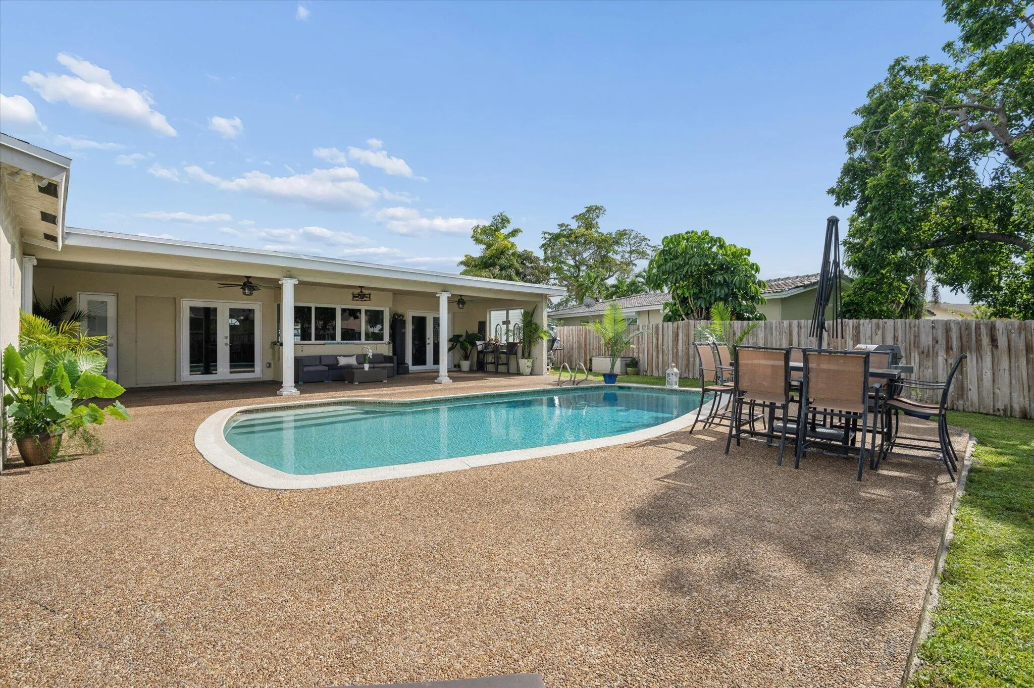 33-Maitlen-4601 W Hawthorne Cir-31