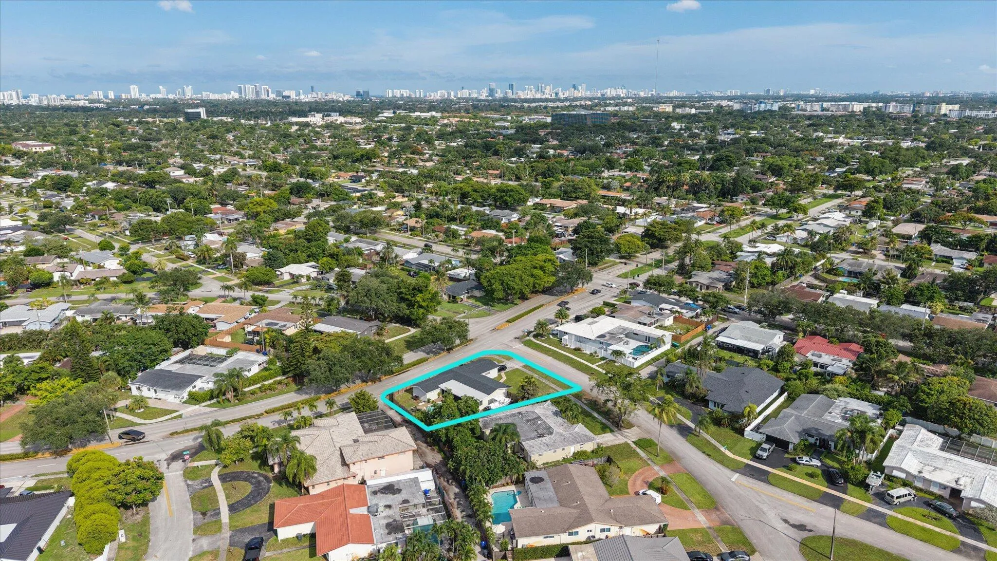 46-Maitlen-4601 W Hawthorne Cir-44