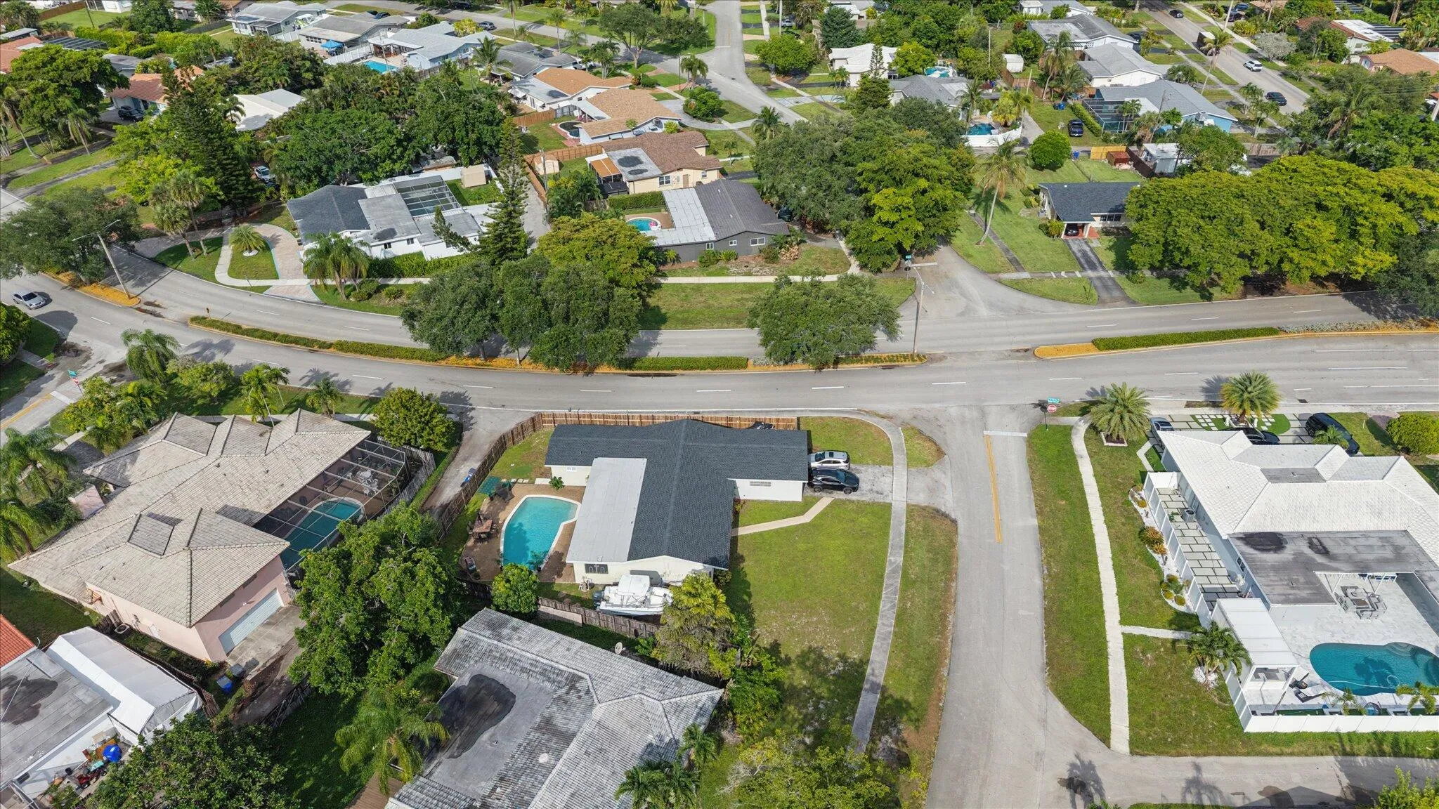39-Maitlen-4601 W Hawthorne Cir-37