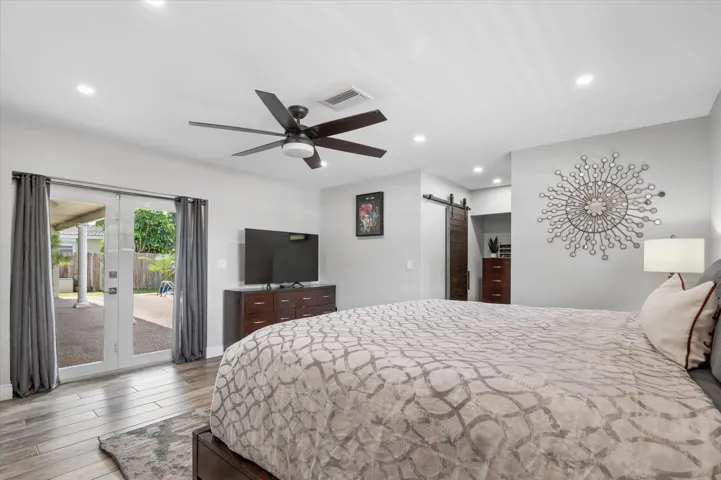 22-Maitlen-4601 W Hawthorne Cir-20