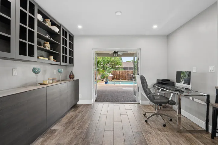 4-Maitlen-4601 W Hawthorne Cir-7
