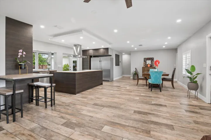 13-Maitlen-4601 W Hawthorne Cir-11