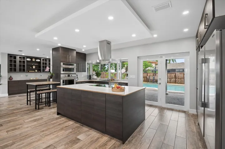 15-Maitlen-4601 W Hawthorne Cir-13