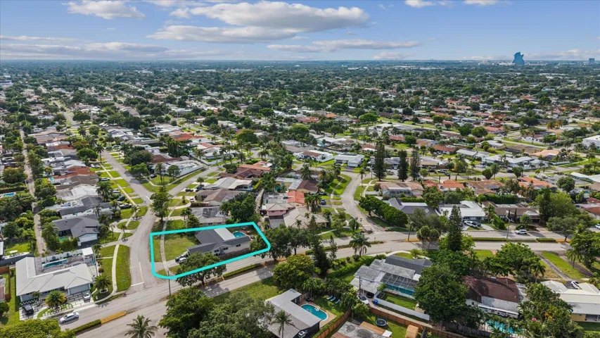44-Maitlen-4601 W Hawthorne Cir-42