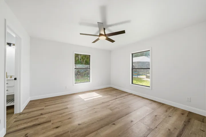 21-web-or-mls-306-24th-ave