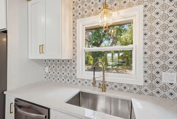 13-web-or-mls-306-24th-ave