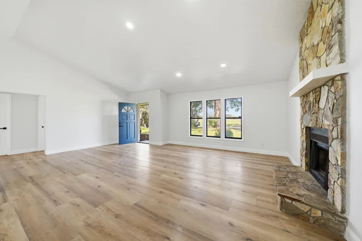 5-web-or-mls-306-24th-ave