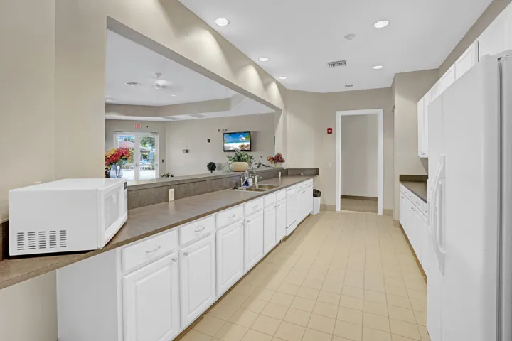 Clubhouse Kitchen