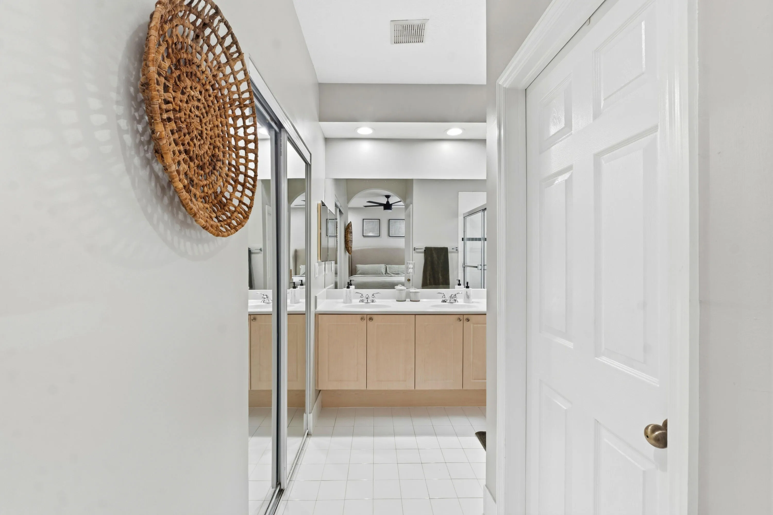3469 Merrick Ln_018