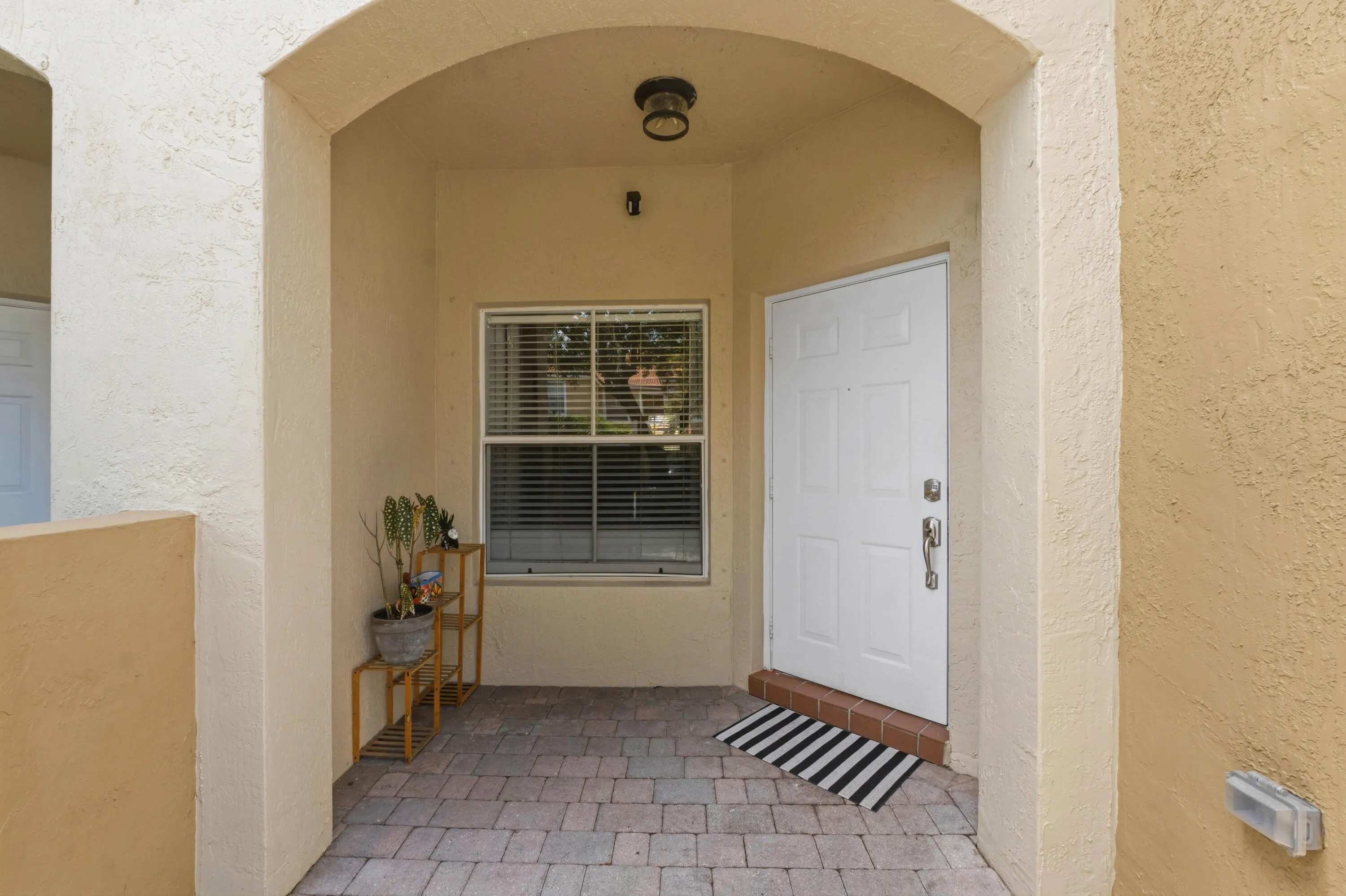 3469 Merrick Ln_026