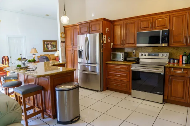 Photo 23