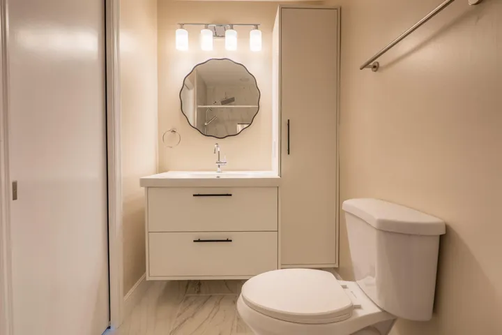 bathroom2