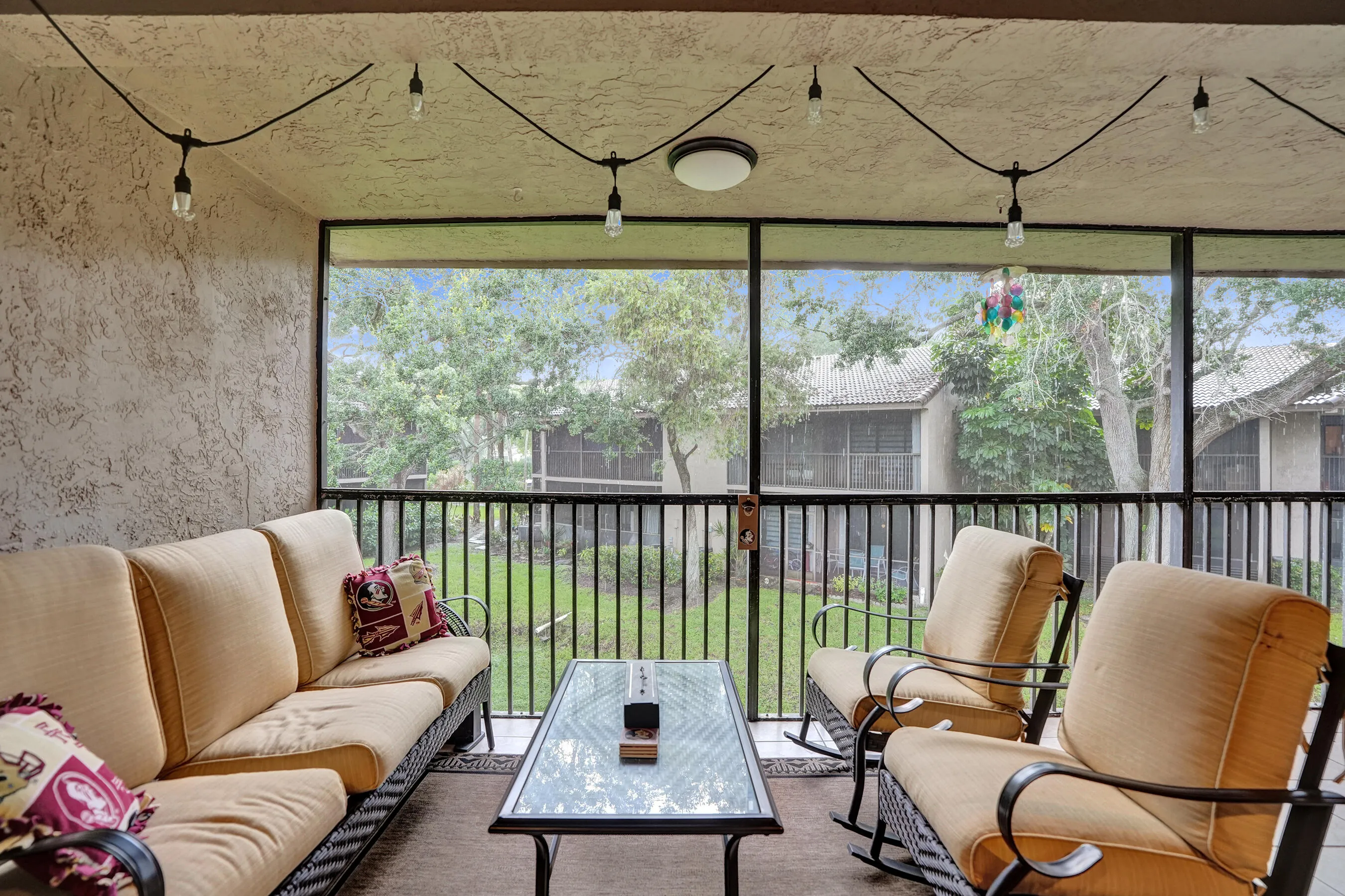 Screened Balcony