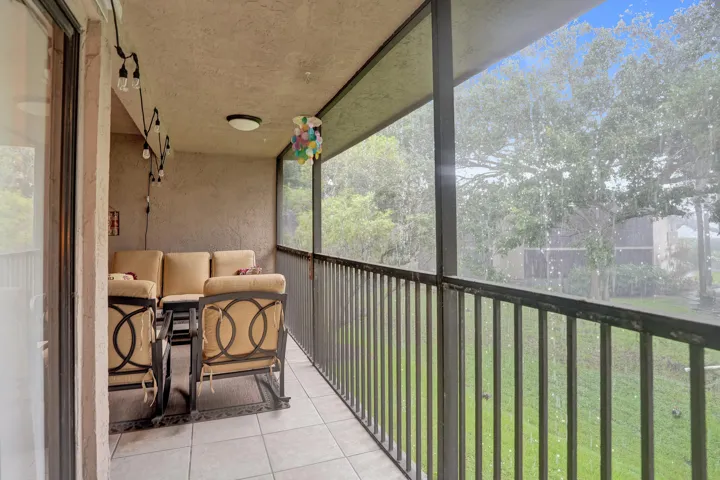 Screened Balcony
