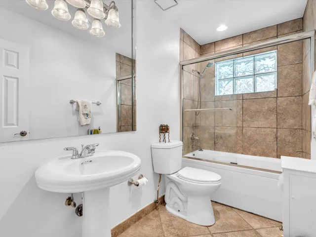 Hallway bath