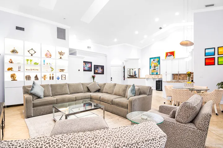 2102 Mahogany Way_005