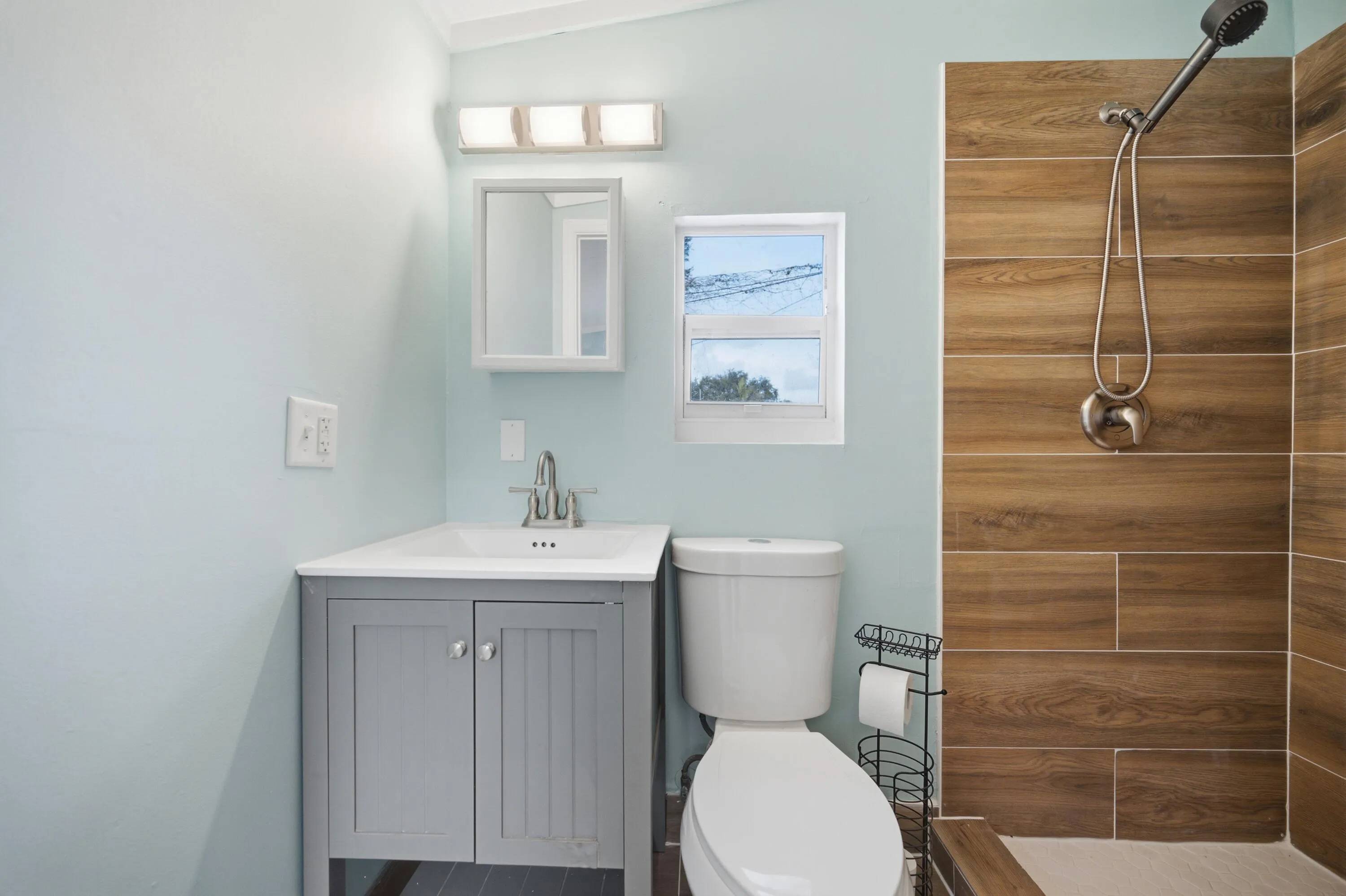Cottage Bathroom
