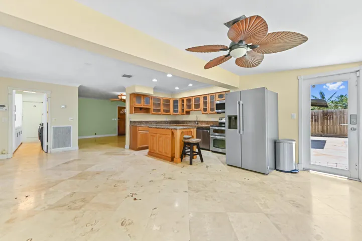 13 Dining room 01