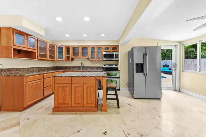 10 Kitchen 03