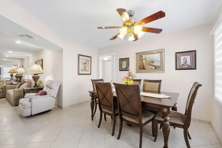 4270 Nw 40th St_008