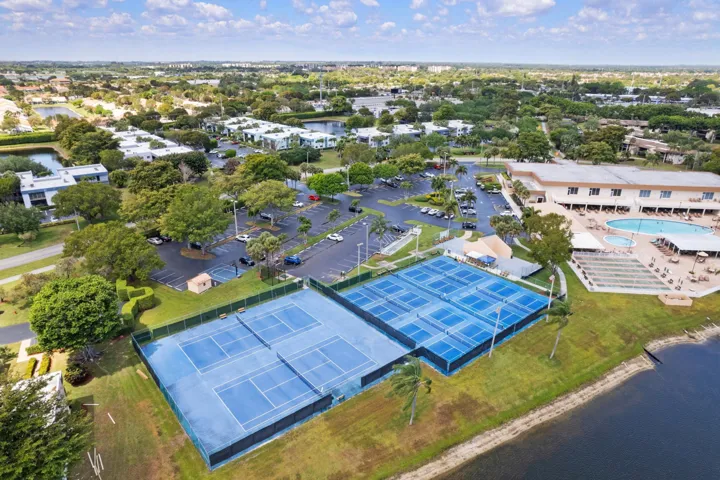 Tennis