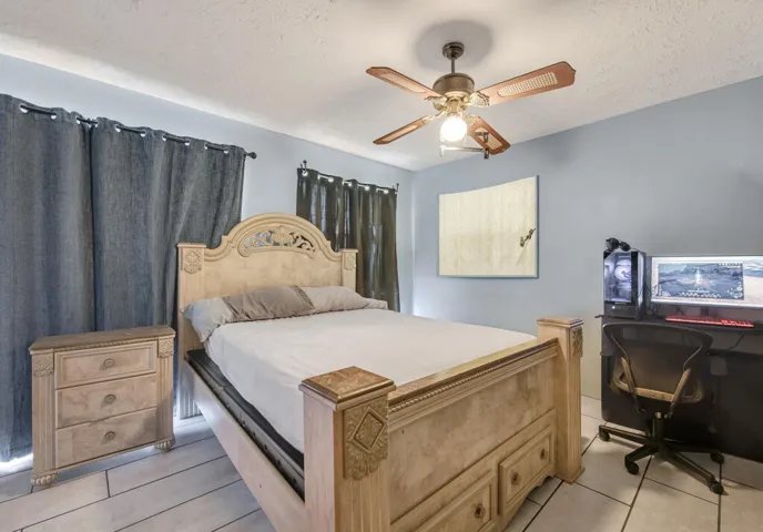 guest bedroom 3.