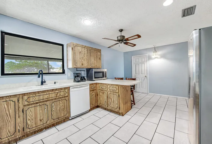 kitchen..