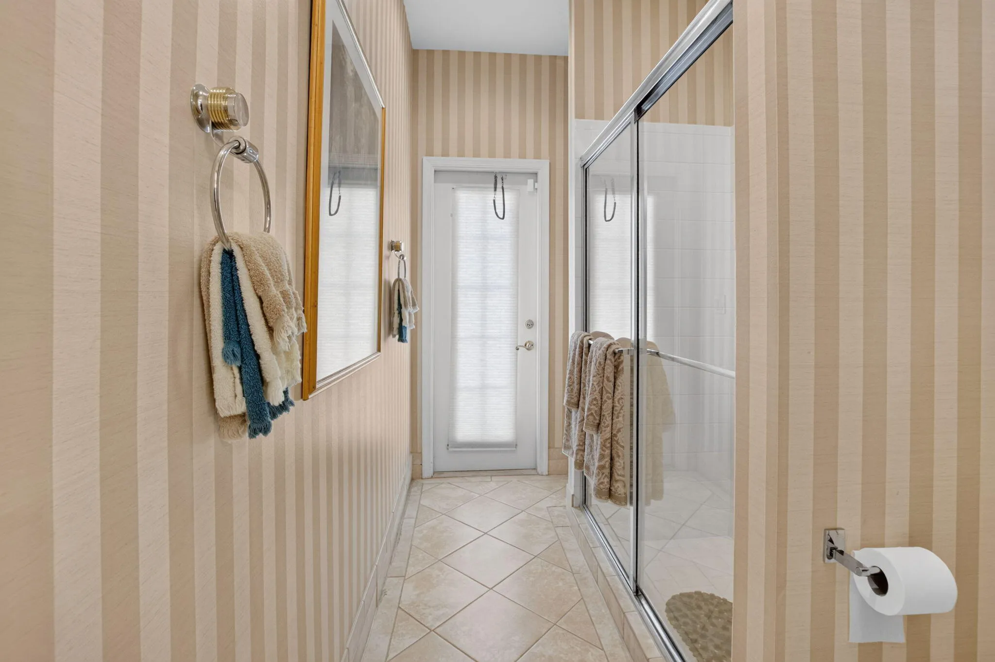 cabana bathroom