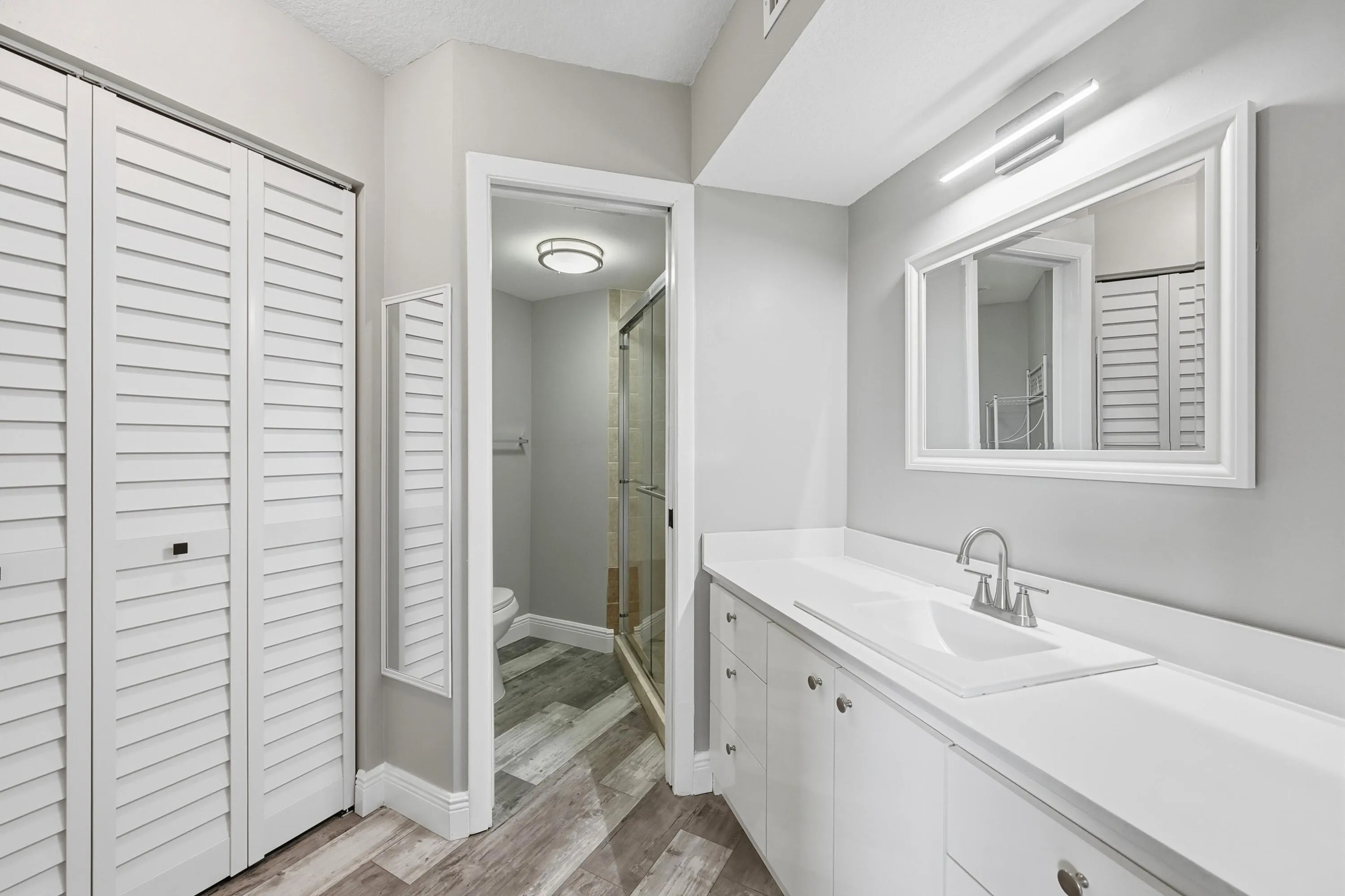 21_primary bathroom