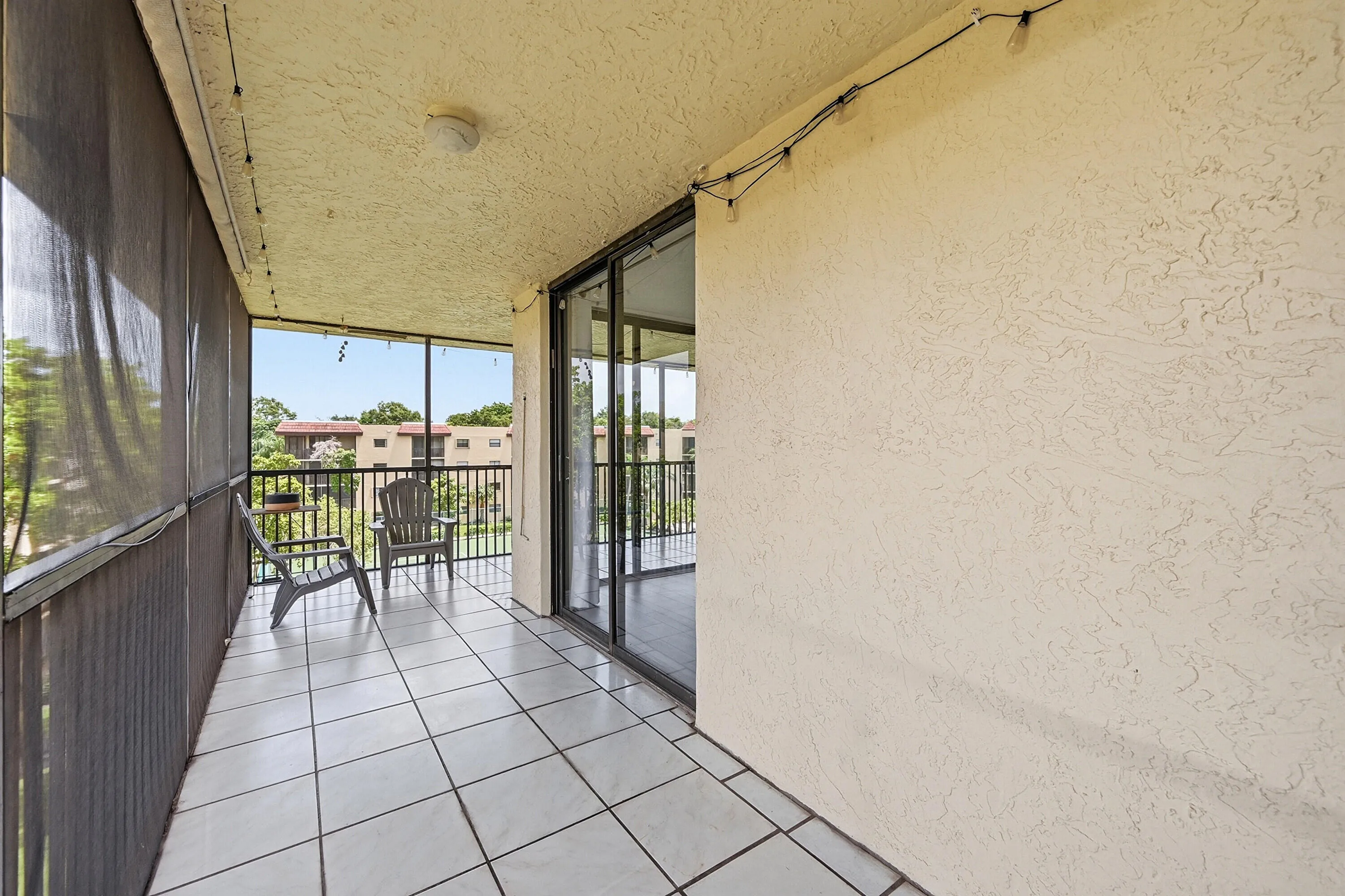 32_balcony