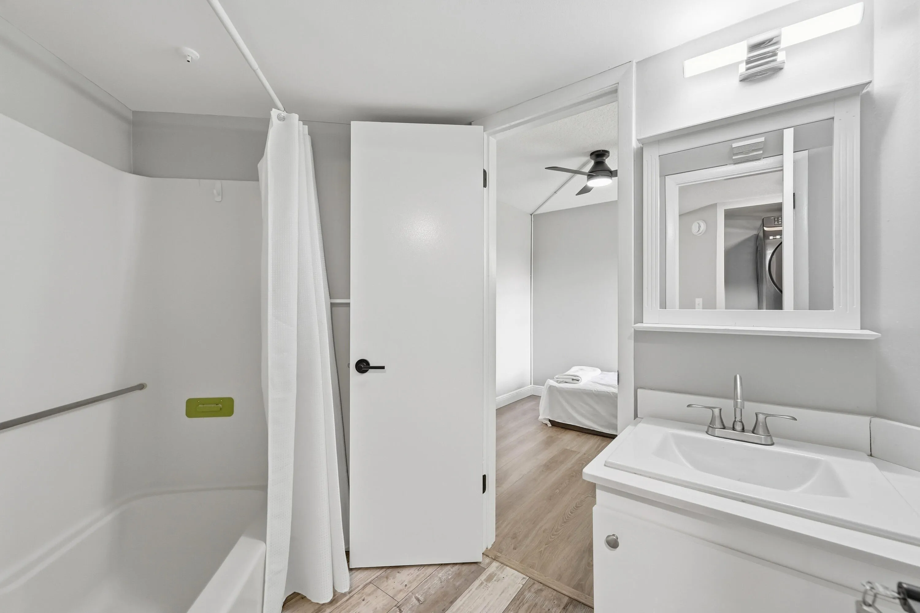 27_bathroom