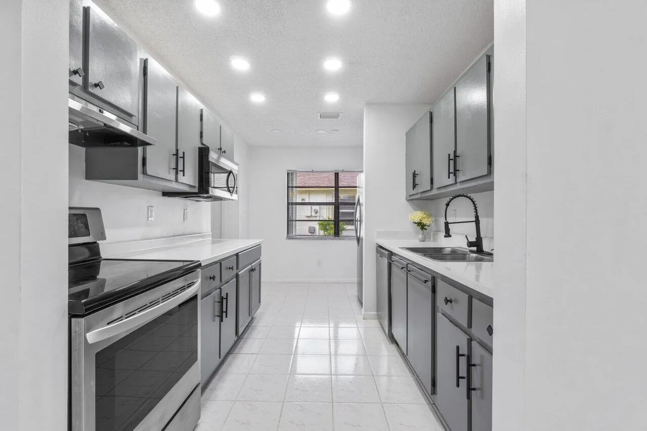 007-1620GranfernAvenue-WestPalmBeach-FL-