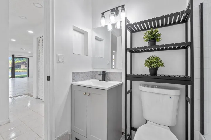 018-1620GranfernAvenue-WestPalmBeach-FL-