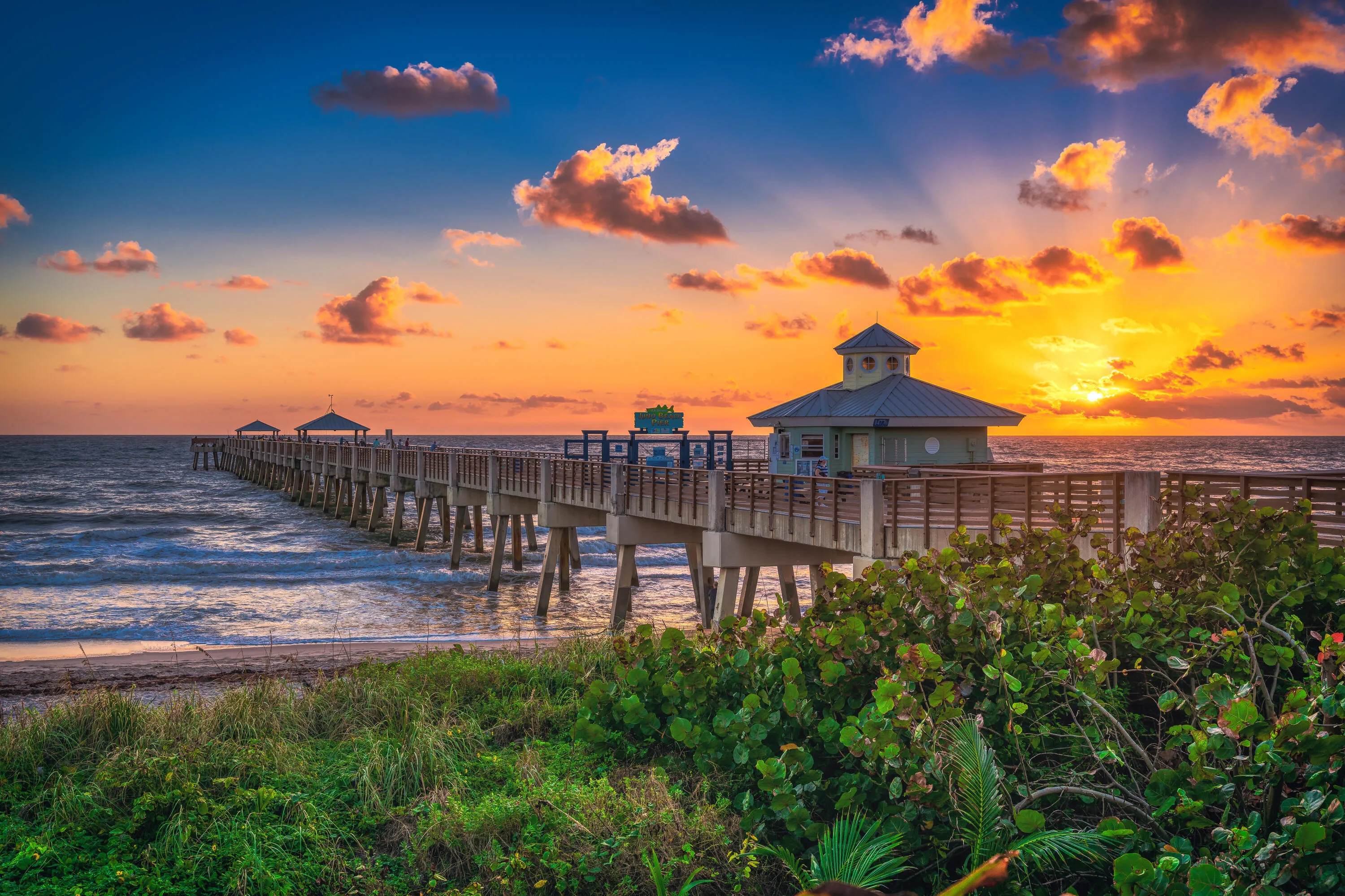 Juno Beach Pier