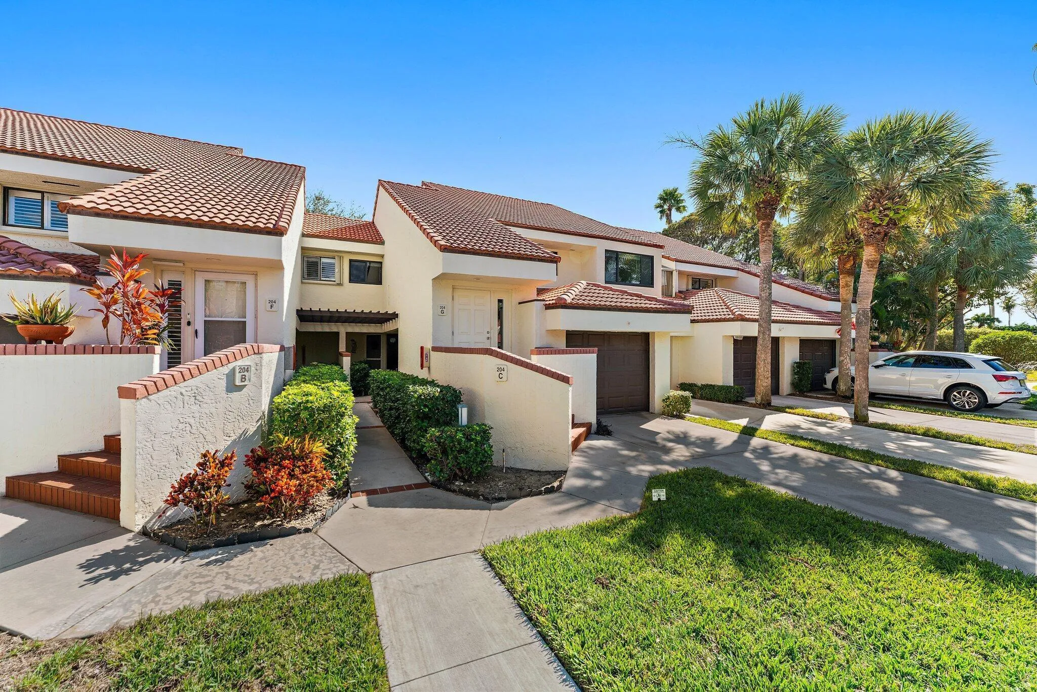 204 Sea Oats Dr G