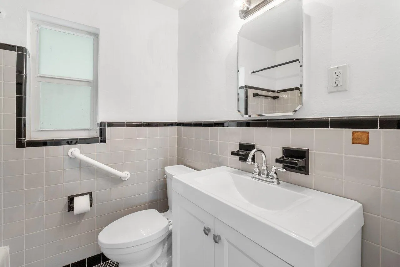 020-139ProspectRoad-Lantana-FL-33462-SMA