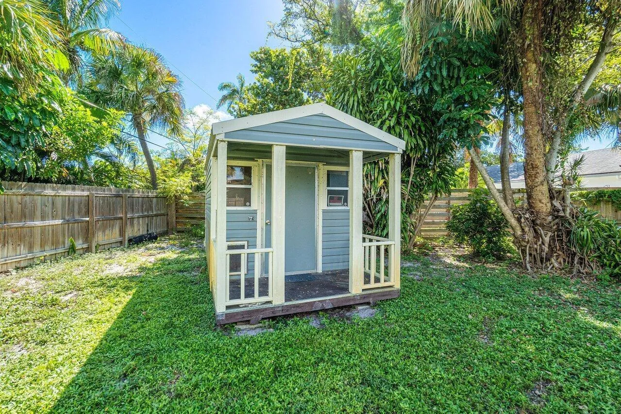 029-139ProspectRoad-Lantana-FL-33462-SMA