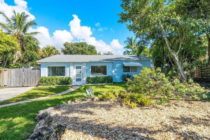 001-139ProspectRoad-Lantana-FL-33462-SMA