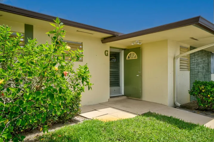 Small entry porch