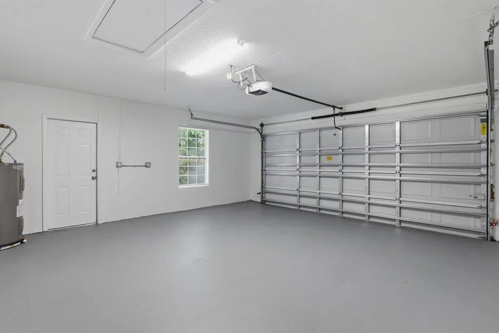 Garage.jpeg-SMALL