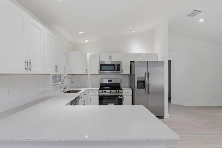 Kitchen.2.jpeg-SMALL