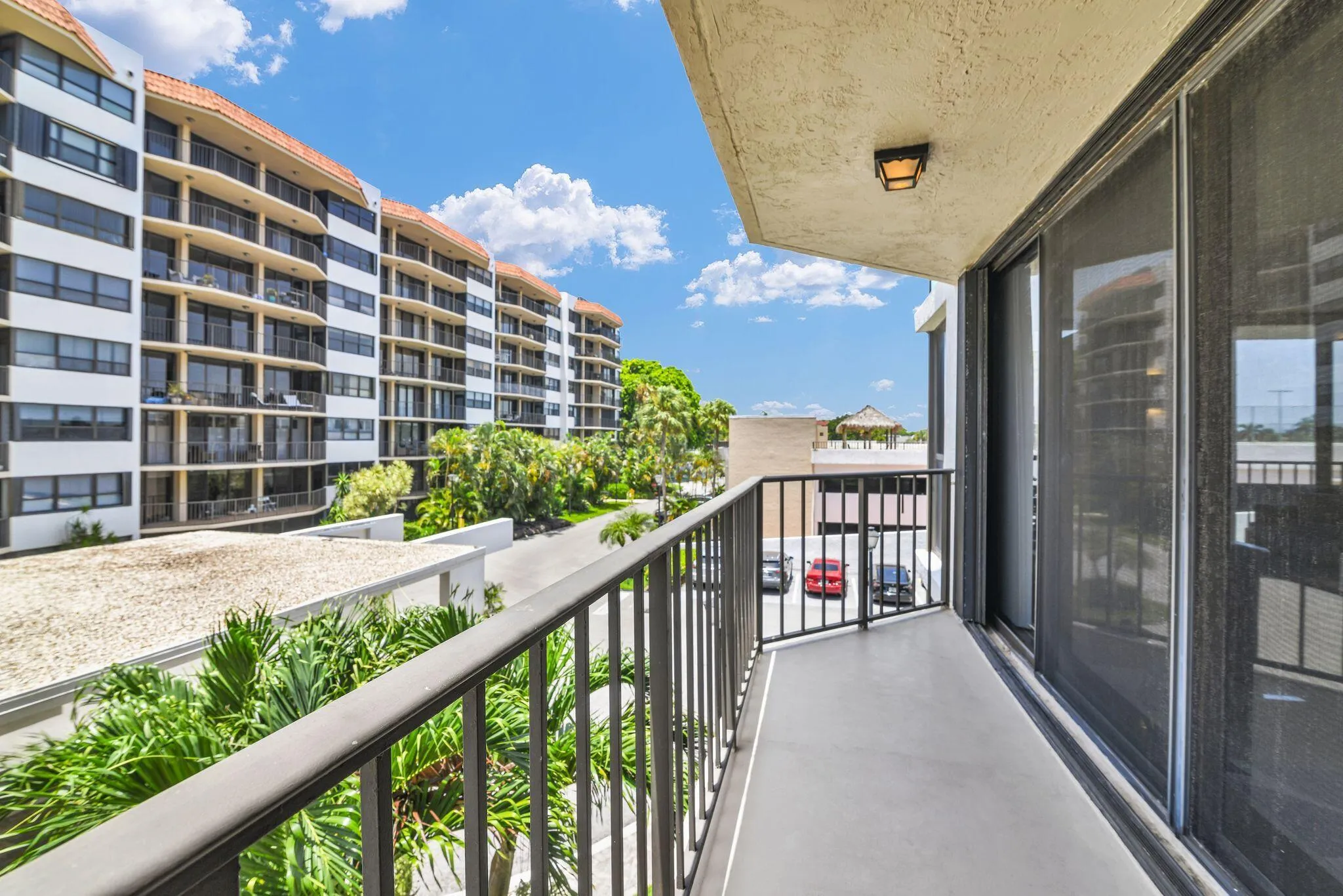 899 Jeffery St 301 Balcony pic 2