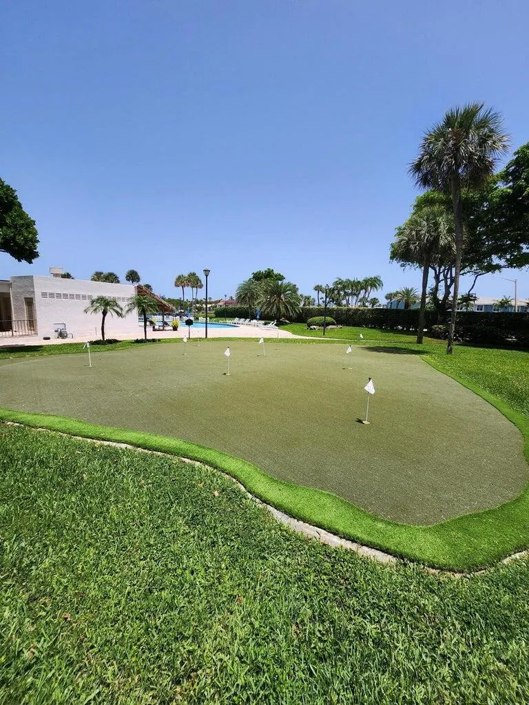 PB Putting green
