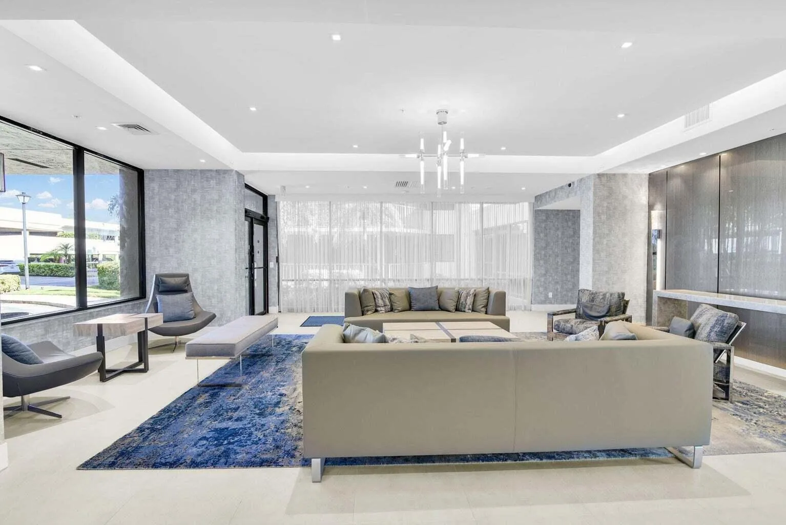PB Lobby pic 3
