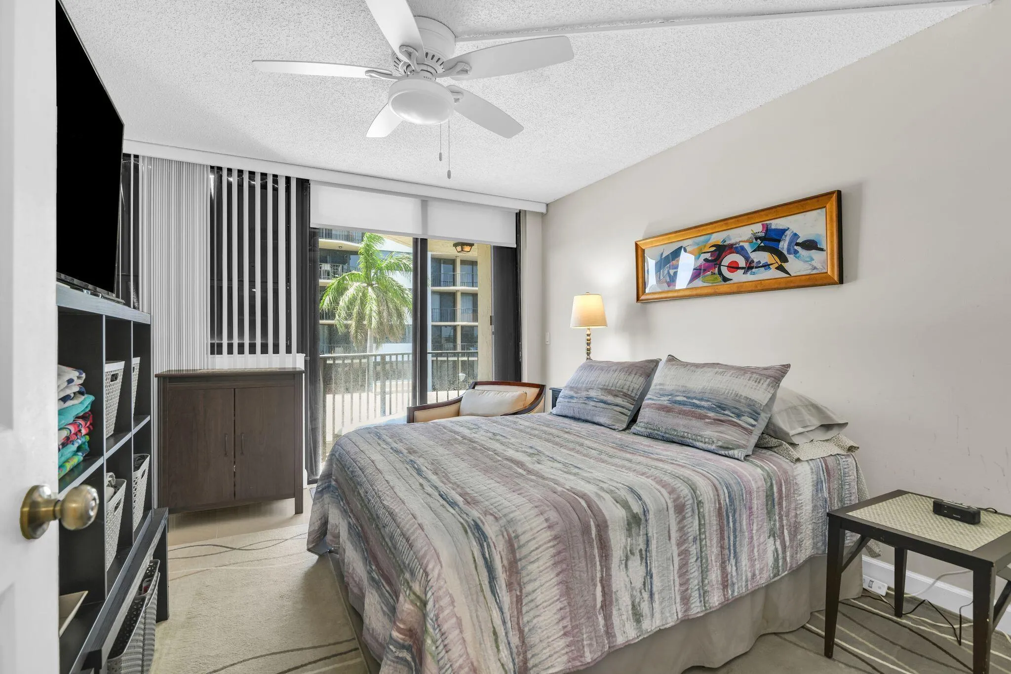 899 Jeffery St 301 second br 2